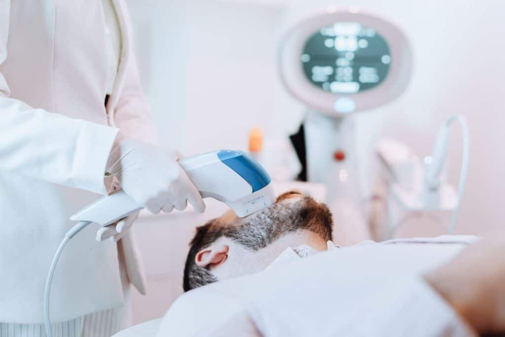 Flacidez facial: causas e os tratamentos mais eficazes